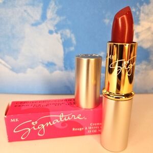 NEW Mary Kay Signature Creme Lipstick CRANBERRY 0215